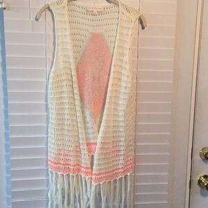 Cute sleeveless Vest Size Small NWOT